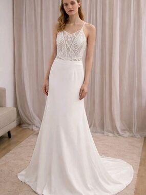 Boho White Lace Bodice and crepe Skirt Wedding Dress size 8 NWOT